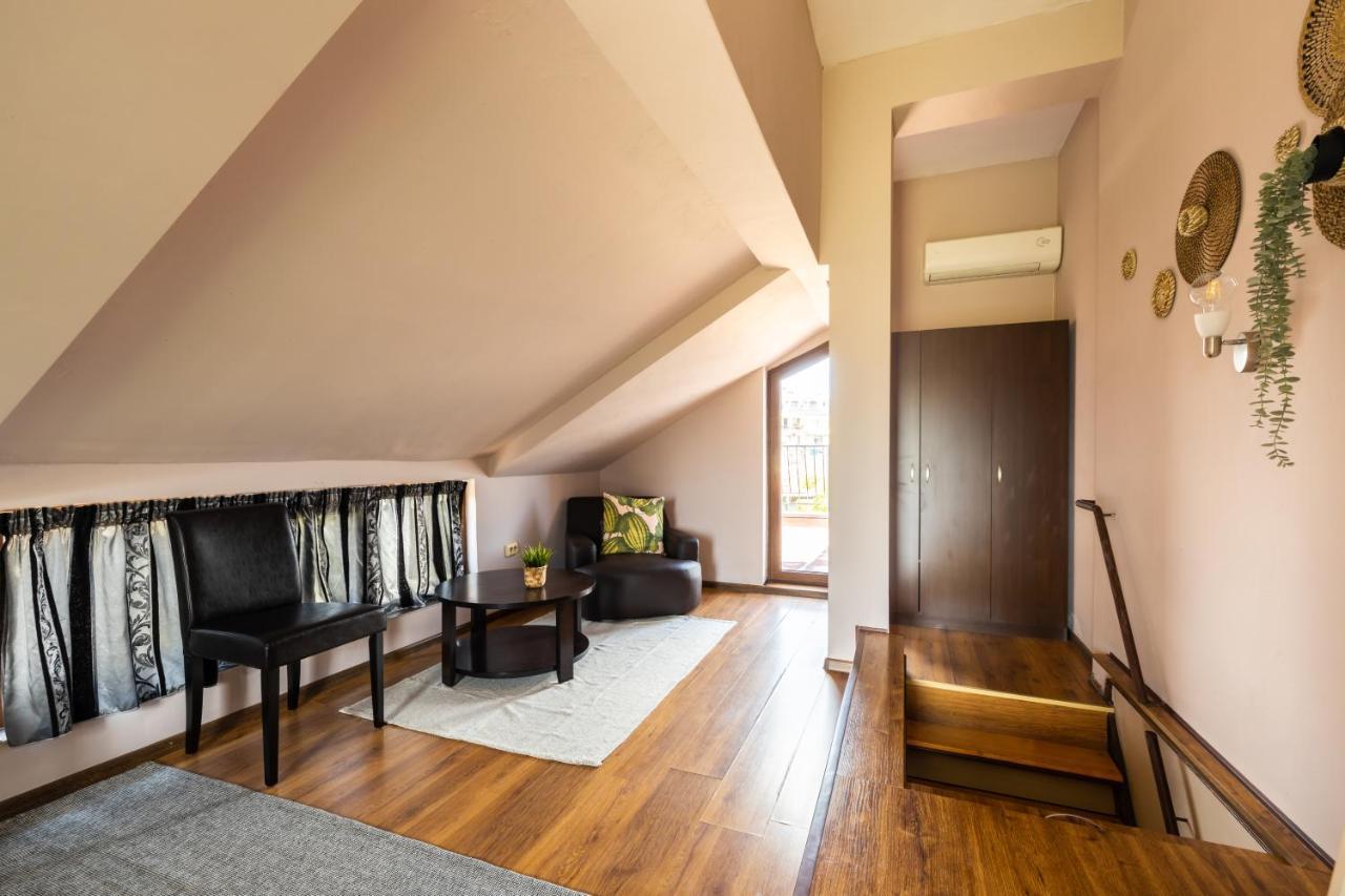 וארנה Quiet & Modern Maisonette מראה חיצוני תמונה
